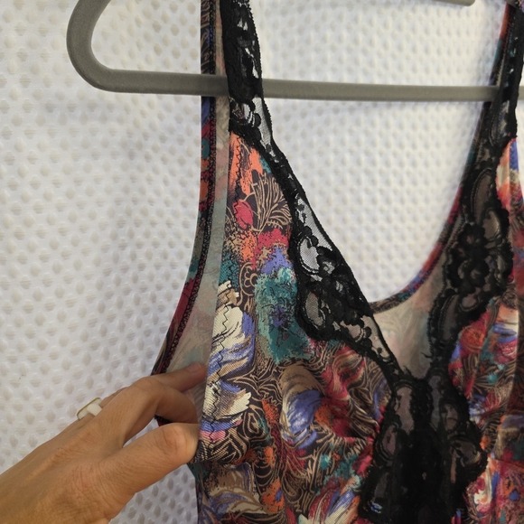 Vintage Vandemere Multicolor Floral Silky Satin‎ Nightgown Medium EXCELLENT - Picture 3 of 7